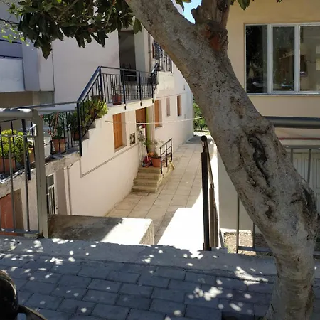 In * Rethymno (Crete)